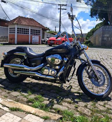 HONDA SHADOW 750 